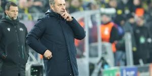 世体：巴萨队多特将穿白色球裤，本赛季穿过1次结果1-2输给拉帕